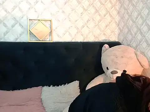 Freechat Emma-Wilson on StripChat