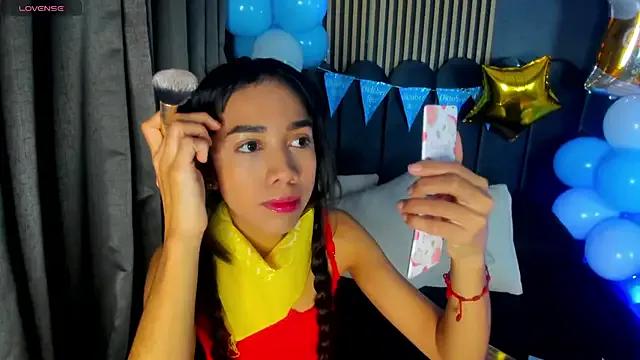 Freechat Gina_77 on StripChat