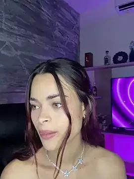 HannaRhodes on StripChat 