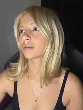 jujubinhahot on StripChat 