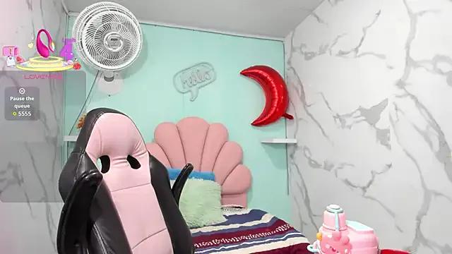 Freechat karime_sexygirl on StripChat