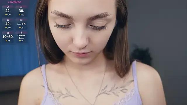 Freechat LoraDavi on StripChat