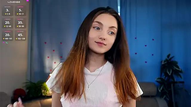 Freechat LoraDavi on StripChat