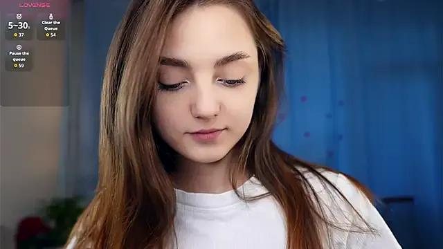 Freechat LoraDavi on StripChat