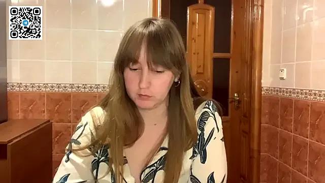 MaroonMoon_ from StripChat