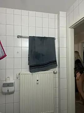 Freechat MIA-XXX on StripChat