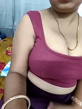 Miss-oly on StripChat