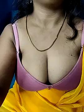 Miss-oly on StripChat 