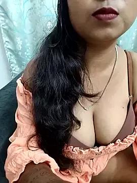 Miss-oly on StripChat 