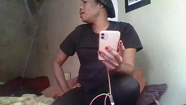 Moorella1 on StripChat 