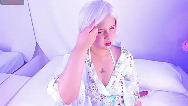 Freechat NanaOsaky on StripChat