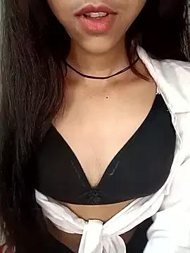 Queen_Pooja7 on StripChat 