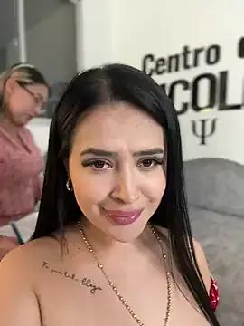 Sara_fun on StripChat 