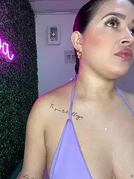 Sara_fun on StripChat 