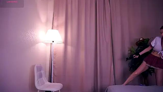 Freechat SofyBruno on StripChat