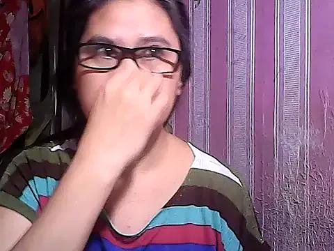 Freechat sweetsosie18 on StripChat