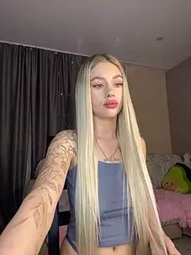 Tiffany_Kissss on StripChat 