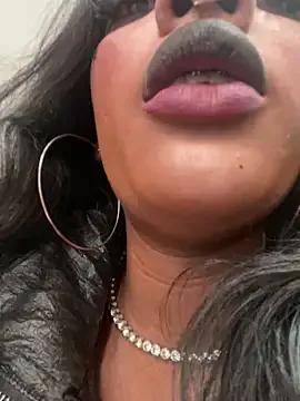 TIFFANYYSTAR on StripChat 