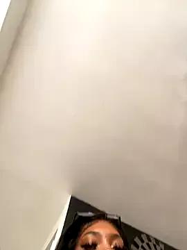 TIFFANYYSTAR on StripChat 